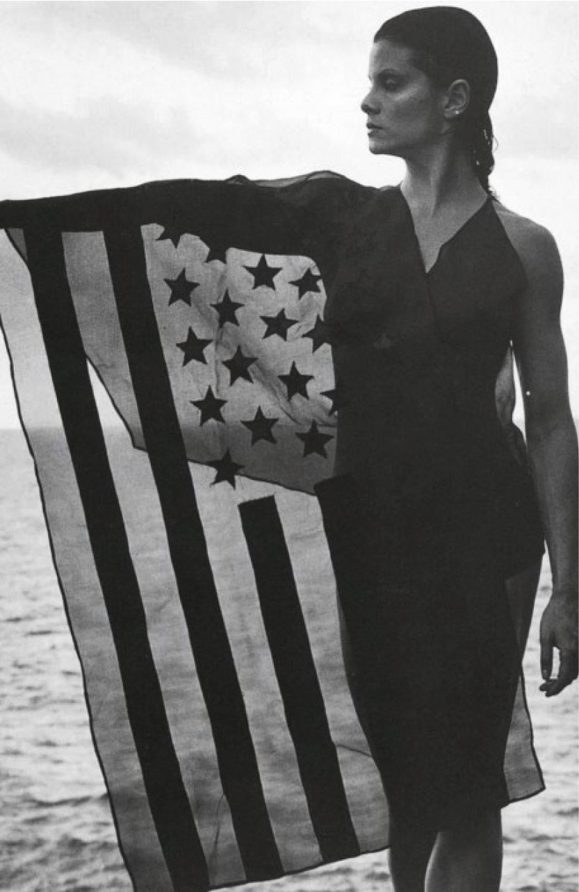 1982, “The black Flag”, Lisa Lyon — Robert Mapplethorpe
