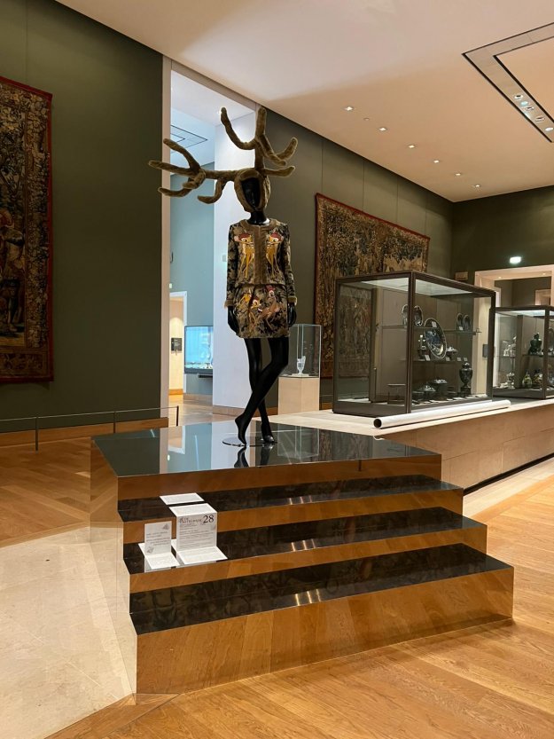 Louvre Couture - Objets d’art, objets de mode - 24 janvier – 21 juillet 2025