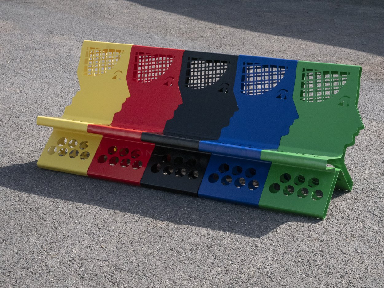 ONE 4 HALL - Hall Haus